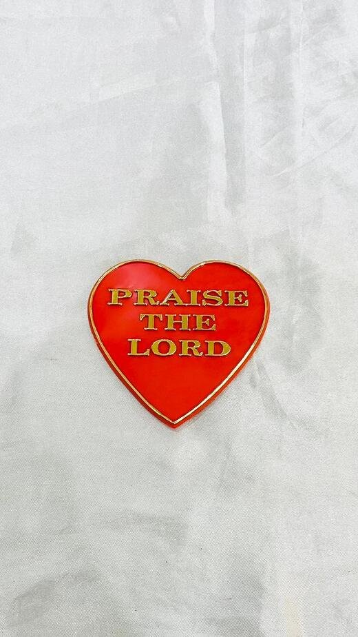 4*4 Inch Heart Shaped Door Sticker