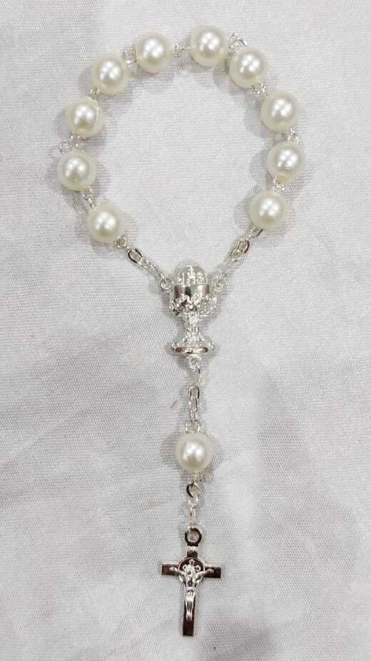 8mm Perl With Cassa Medal